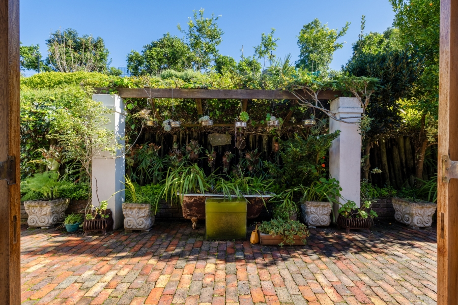 4 Bedroom Property for Sale in Belvidere Estate Western Cape